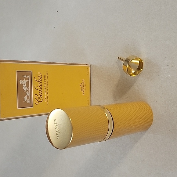 Hermes Yellow and Gold Bath & Body Tool Set - Picture 8 of 16